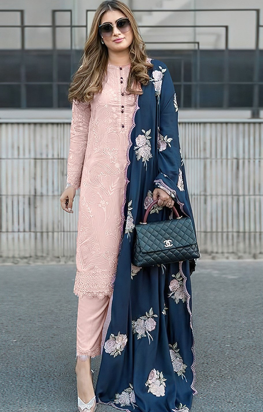 ZAINAB CHUTANI / LAWN 3 PC FULL HEAVY EMB SUIT FOR SUMMER 2026 AND EID 2K26